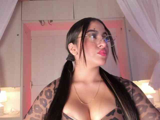 BellaBroocks