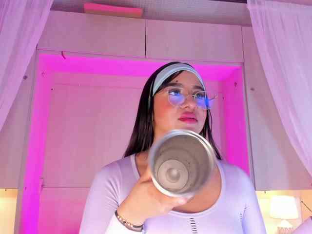 BellaBroocks