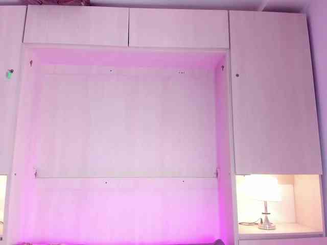 BellaBroocks webcam