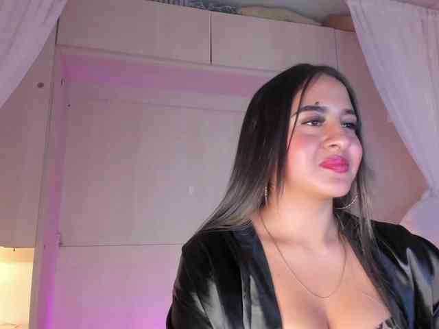BellaBroocks webcam
