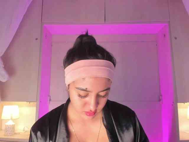 BellaBroocks webcam