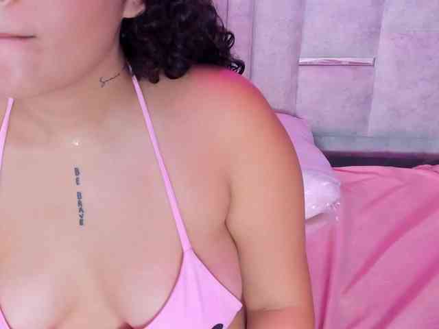 BrianaKorz webcam