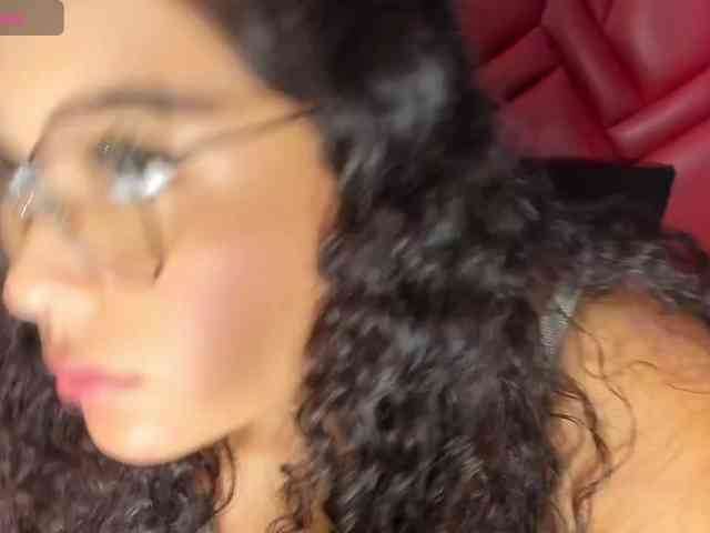 BrianaKorz webcam