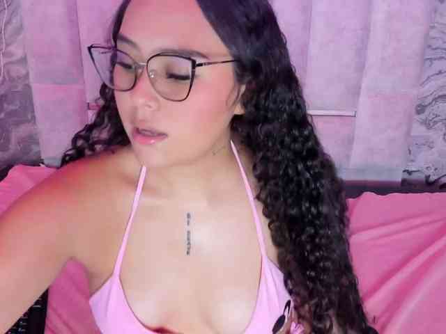 BrianaKorz webcam