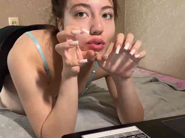 MilyaMiss webcam