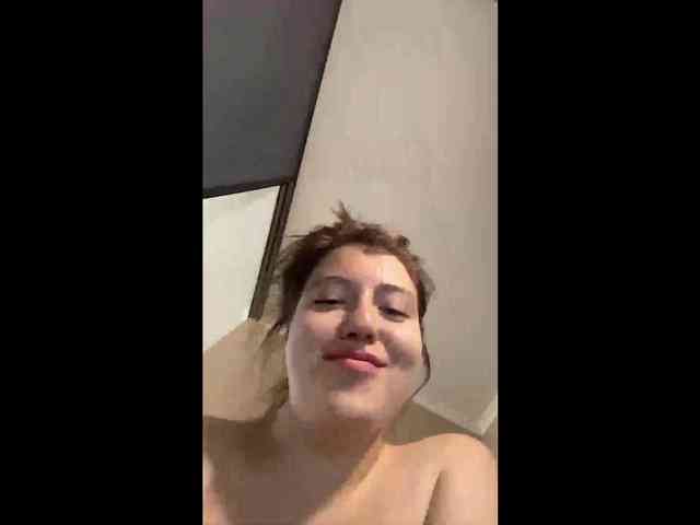 MilyaMiss webcam