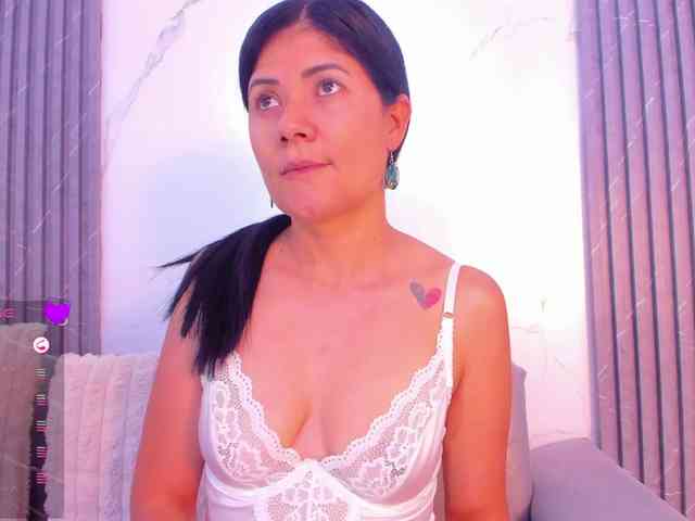 Isis-L0ve webcam