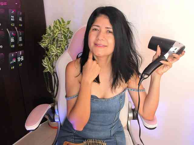 Isis-L0ve webcam