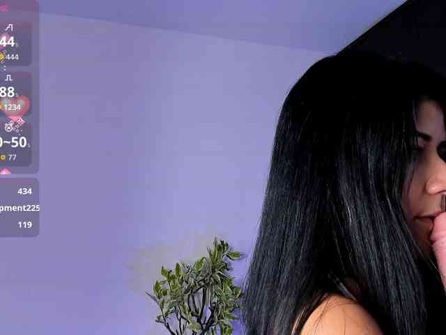Isis-L0ve webcam