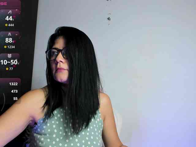 Isis-L0ve webcam