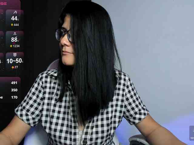 Isis-L0ve webcam