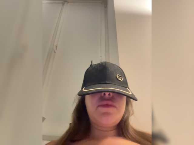 vashakisa live cam on BongaCams