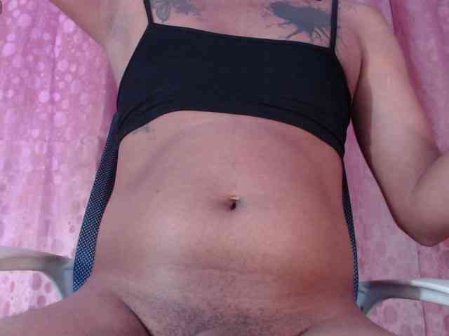 CAMILABIGDICK Live Webcam on BongaCams