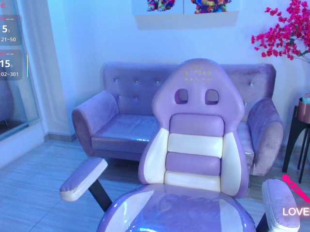 Sophie-clay live cam on BongaCams