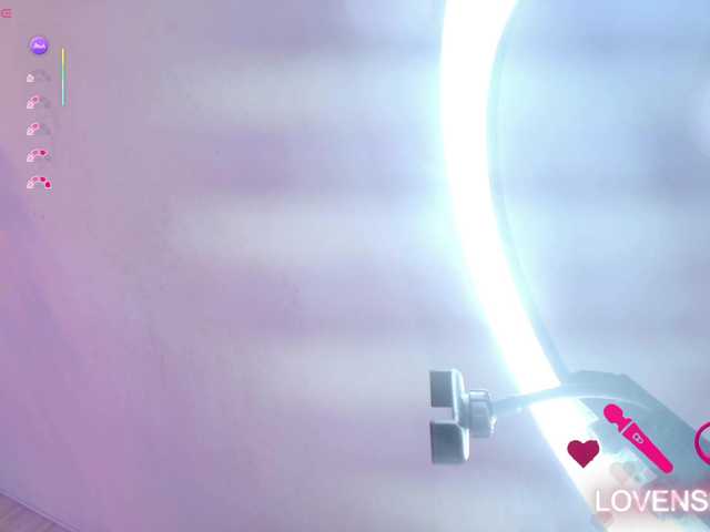 Sophie-clay live cam on BongaCams