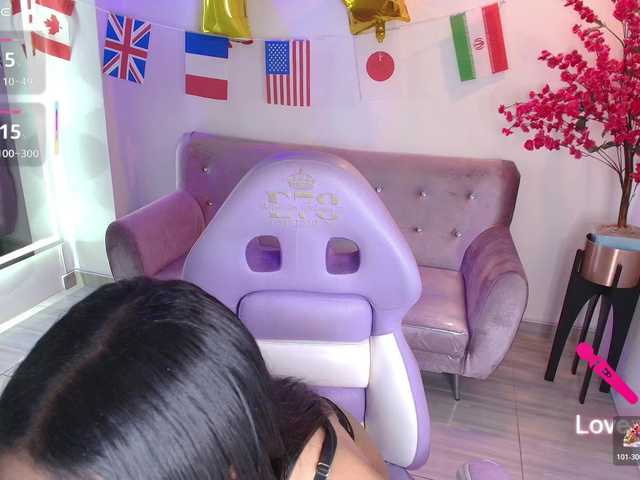 Sophie-clay live cam on BongaCams