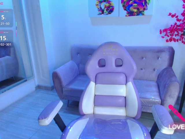 Sophie-clay live cam on BongaCams