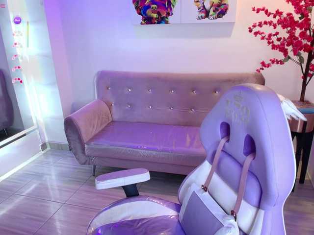 Sophie-clay live cam on BongaCams