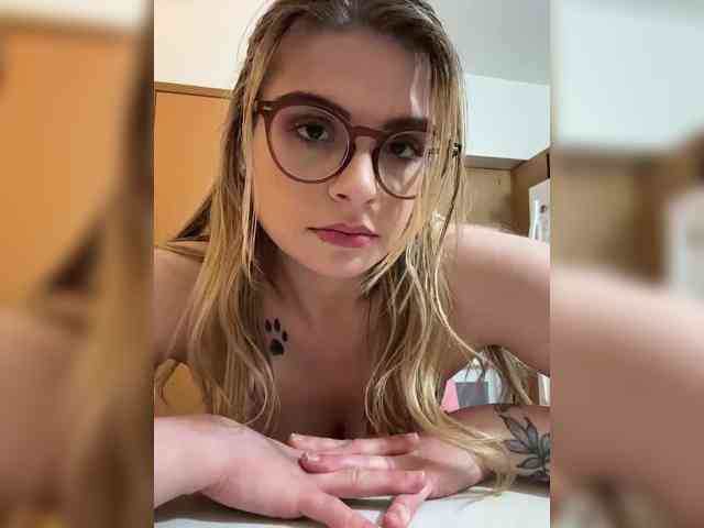 ReneeAnderson webcam