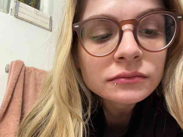 ReneeAnderson webcam
