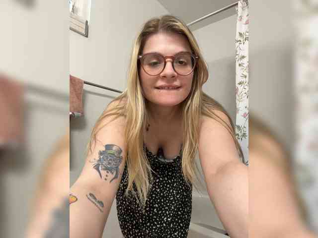 ReneeAnderson webcam