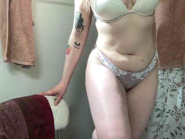 ReneeAnderson webcam
