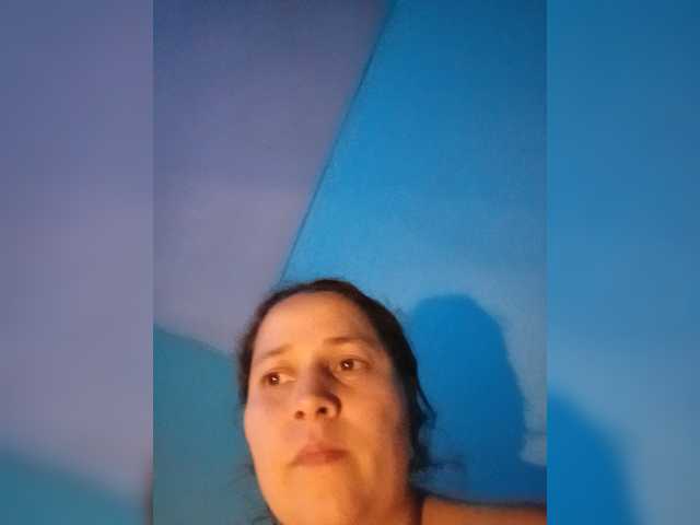Pareja1109 live cam on BongaCams