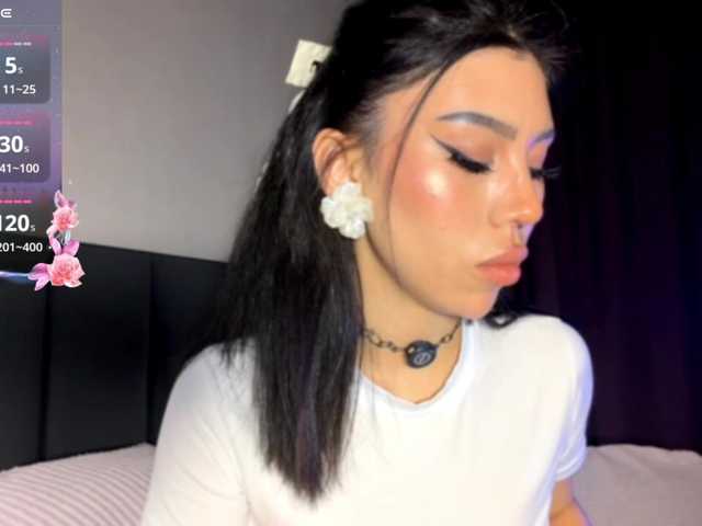Elizamyr1 live cam on BongaCams