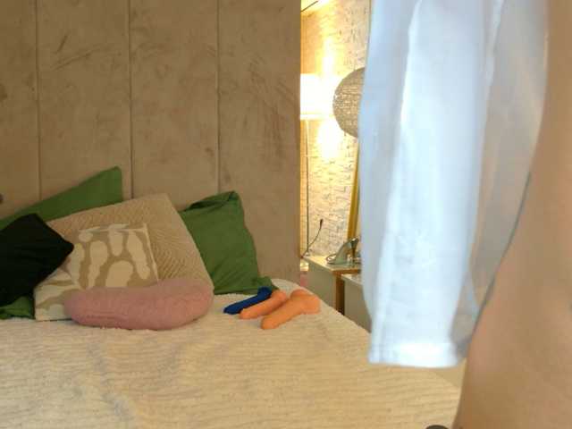 Christahot live cam on BongaCams