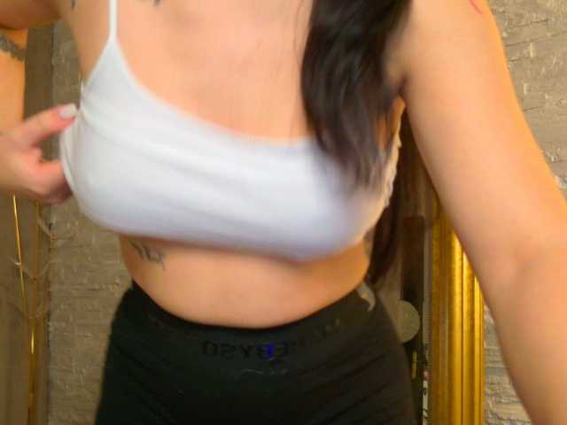 Christahot live cam on BongaCams