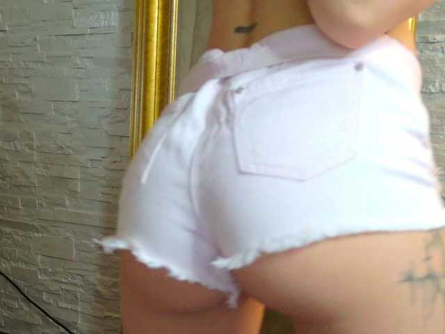 Christahot — live female cam