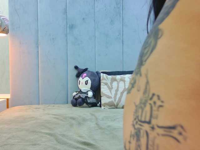 Christahot live cam on BongaCams
