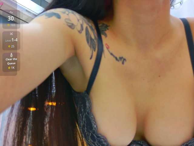 Christahot live cam on BongaCams