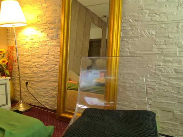Christahot live cam on BongaCams