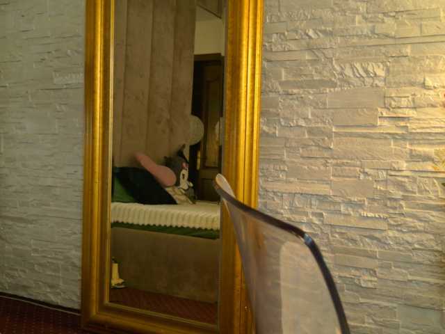 Christahot live cam preview