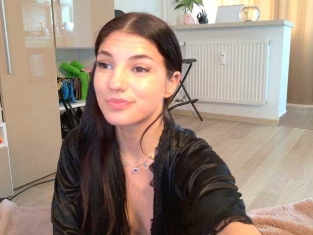 Christahot live cam on BongaCams