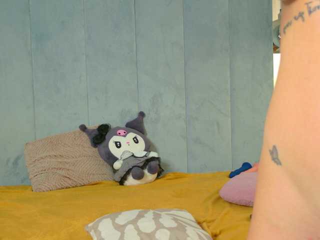Christahot live cam on BongaCams
