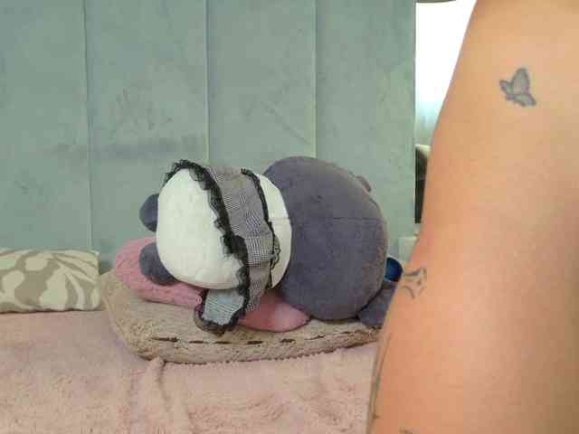 Christahot webcam