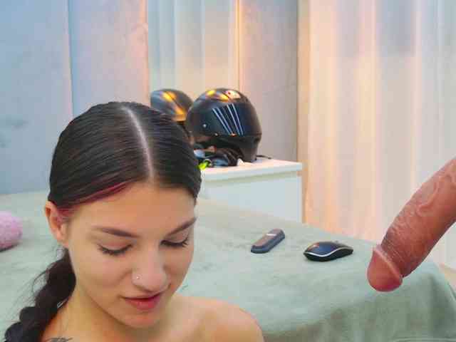 Christahot webcam