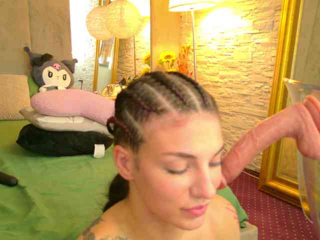 Christahot webcam