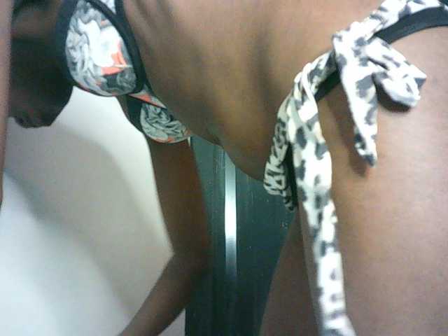 badassebony live cam on BongaCams