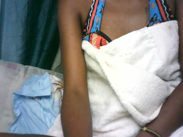 badassebony live cam on BongaCams