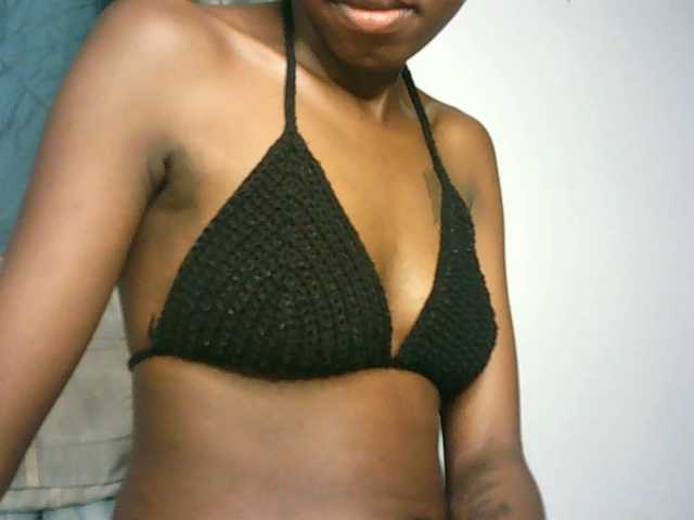 badassebony live cam on BongaCams