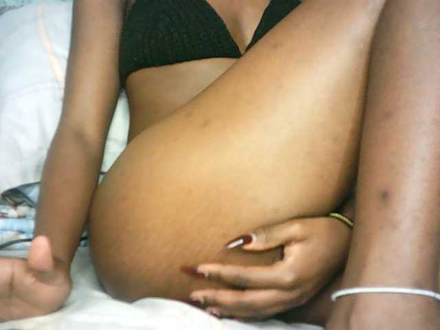 badassebony live cam on BongaCams