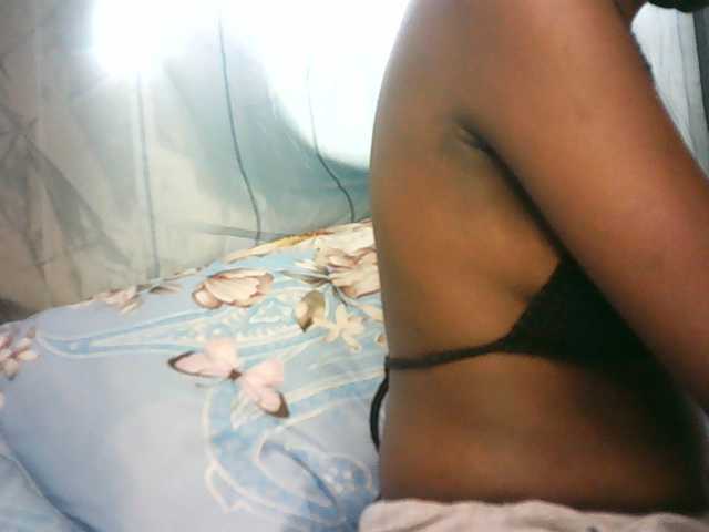 badassebony live cam on BongaCams