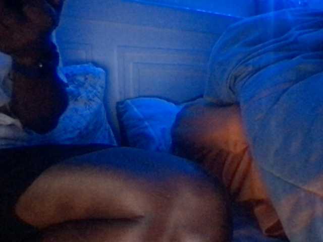 badassebony live cam on BongaCams