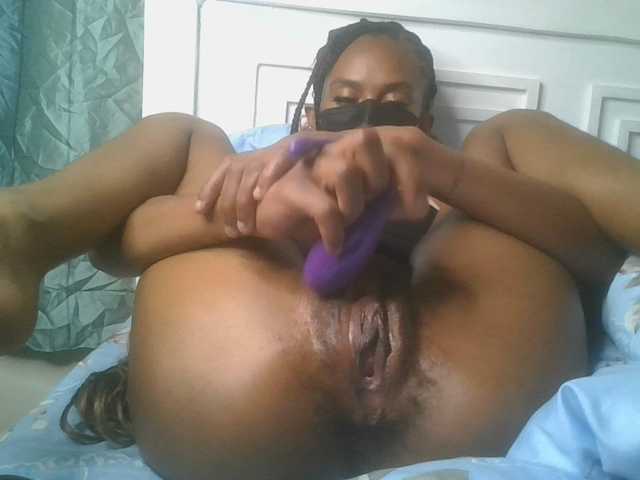 badassebony live cam on BongaCams