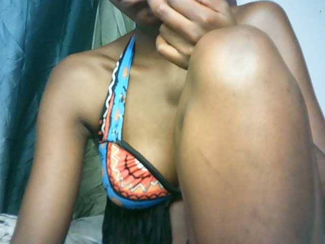 badassebony live cam on BongaCams