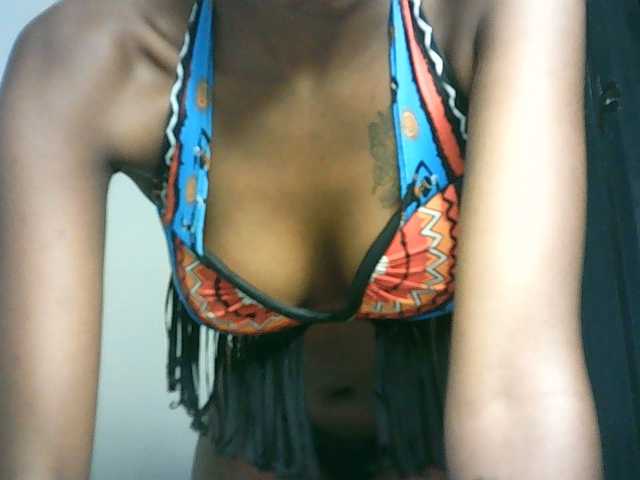 badassebony live cam on BongaCams