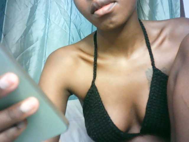 badassebony live cam on BongaCams